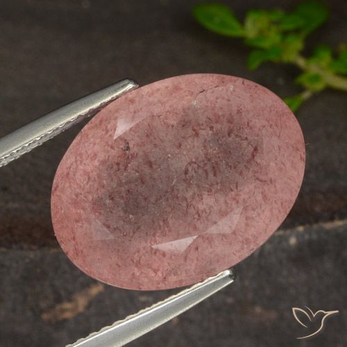12.98ct Natürlicher Intensives Rosa Erdbeerquarz, Oval, Lichtdurchlässig