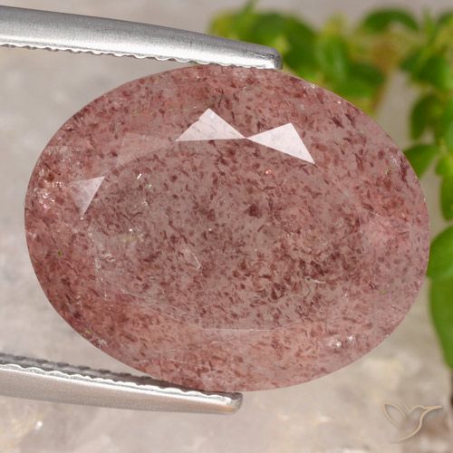 10.20ct Natürlicher Mittelrosa Erdbeerquarz, Oval, Lichtdurchlässig