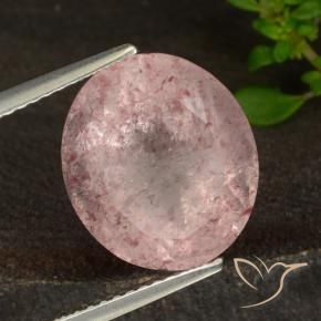 9,17 ctw natürlicher hellrosa Erdbeerquarz, Oval, Lichtdurchlässig