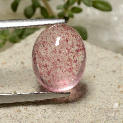 3.32ct Natürlicher Mittelrosa Erdbeerquarz, Oval, Lichtdurchlässig