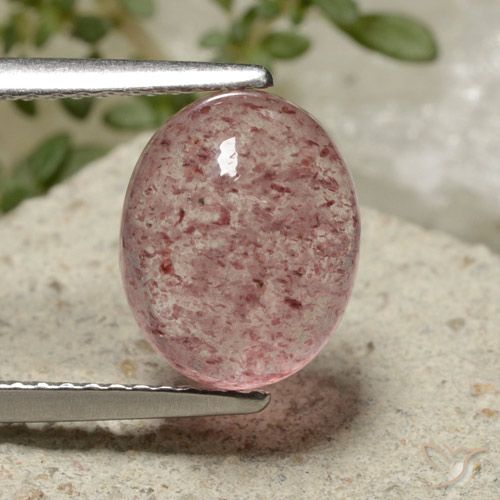 3.76ct Natürlicher Erdiges Rosa Erdbeerquarz, Oval, Lichtdurchlässig