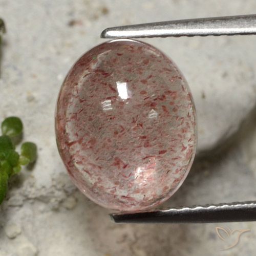 4.57ct Natürlicher Mittelrosa Erdbeerquarz, Oval, Lichtdurchlässig