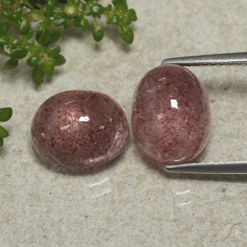7.72ctw Natürlicher tiefrosa Erdbeerquarz, Oval, Lichtdurchlässig