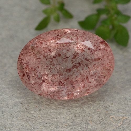 6.69ct Natürlicher rose-rosa Erdbeerquarz, Oval, Lichtdurchlässig
