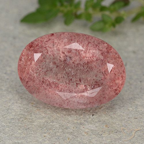 5.85ct Natürlicher hellrose-rosa Erdbeerquarz, Oval, Lichtdurchlässig