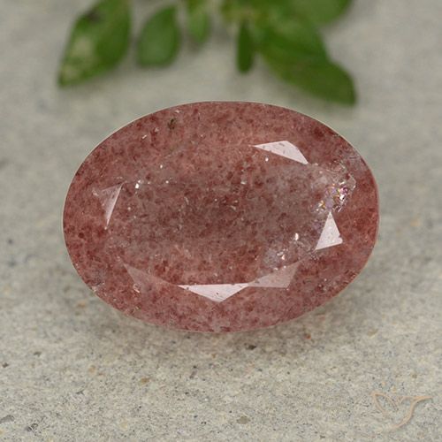 6.45ct Natürlicher Mittelrosa Erdbeerquarz, Oval, Lichtdurchlässig