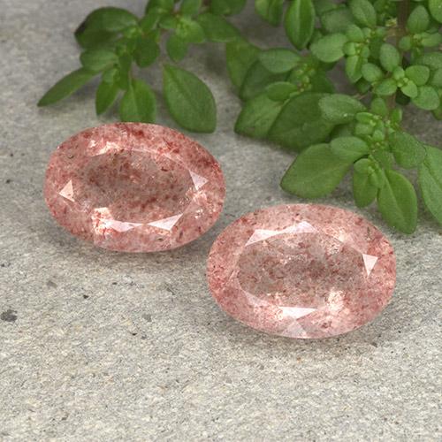 10,59 ct natürliche rosafarbener Erdbeerquarz-Edelsteine, Oval Schliff, Lichtdurchlässig