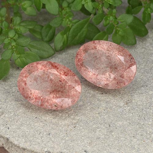10,59 ct natürliche rosafarbener Erdbeerquarz-Edelsteine, Oval Schliff, Lichtdurchlässig