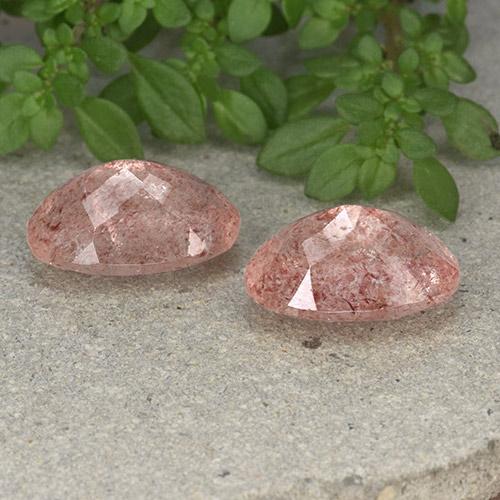 10,59 ct natürliche rosafarbener Erdbeerquarz-Edelsteine, Oval Schliff, Lichtdurchlässig