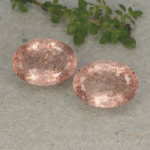 11.48ctw Natürlicher Erdiges Rosa Erdbeerquarz, Oval, Lichtdurchlässig