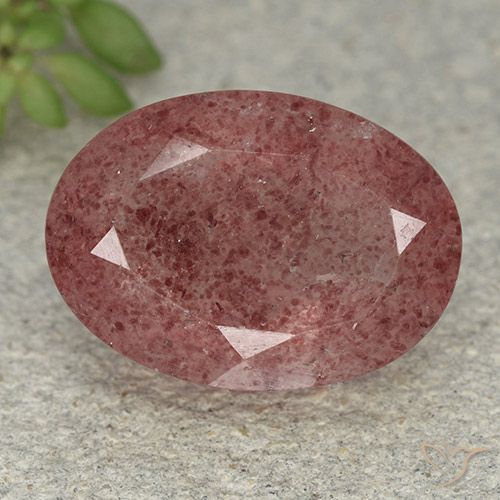 5.61ct Natürlicher Dunkelpink Erdbeerquarz, Oval, Lichtdurchlässig
