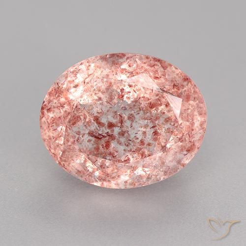4.27ct Natürlicher hellrosa Erdbeerquarz, Oval, Lichtdurchlässig