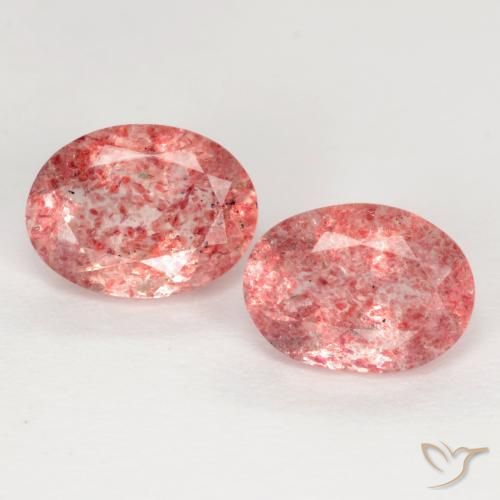 2.31ctw Natürlicher Rosenholz Rosa Erdbeerquarz, Oval, Lichtdurchlässig