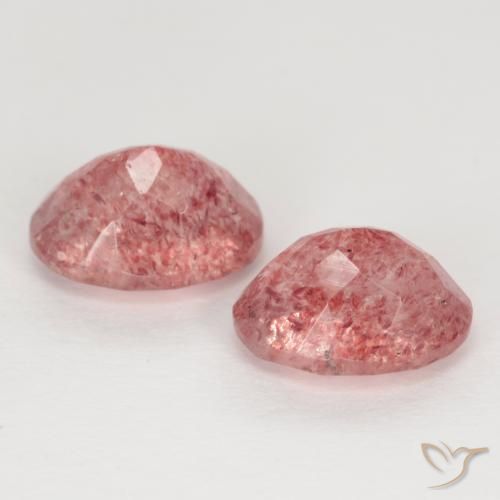2.75 ct natürliche rötlich-rosa Erdbeerquarz-Edelsteine, Oval, Lichtdurchlässig