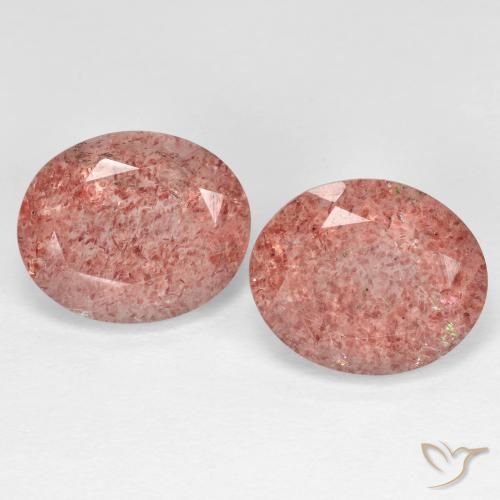 8.87ctw Natürlicher rötlich-rosa Erdbeerquarz, Oval, Transparent