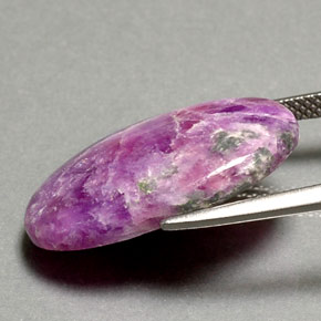 11,75 ctw natürlicher mehrfarbiger Sugilit, Oval Schliff, Lichtundurchlässig