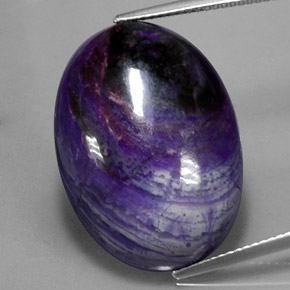 27,34 ctw natürlicher mehrfarbiger Sugilit, Oval Schliff, Lichtundurchlässig