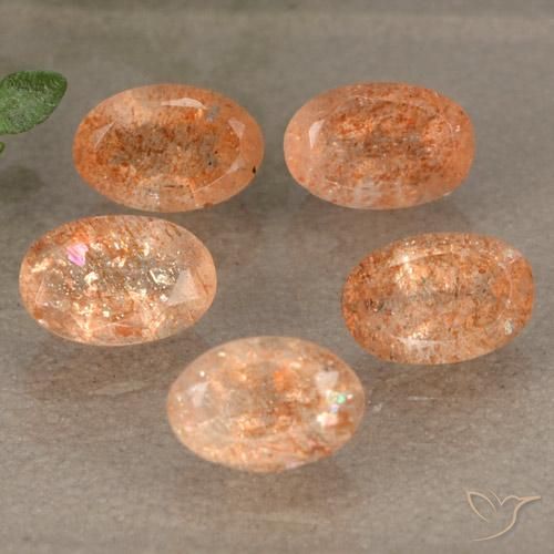 2.57 ct natürliche rötlich-orange Sonnenstein-Edelsteine, Oval, Lichtdurchlässig