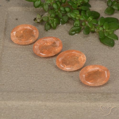 2.26ctw Natürlicher Warme Aprikosenorange Sonnenstein, Oval, Lichtdurchlässig