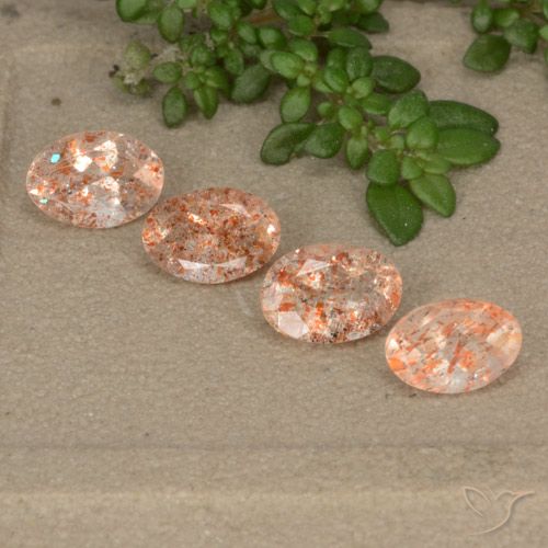 1.94ctw Natürlicher hellorange Sonnenstein, Oval, Lichtdurchlässig