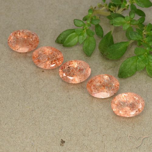 3.72ctw Natürlicher Mittel-Hellorange Sonnenstein, Oval, Lichtdurchlässig
