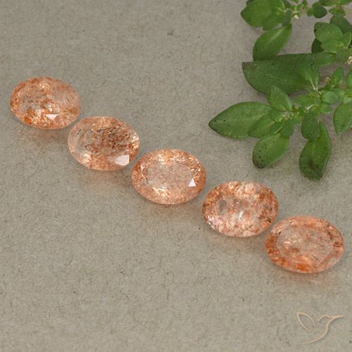 3.40ctw Natürlicher rötlich-orange Sonnenstein, Oval, Lichtdurchlässig