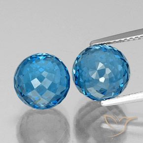 11.71ctw Natürlicher Swiss Blue Topas, Kugel / Ball, VVS-VS