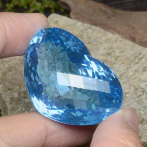 137,65 ctw natürlicher blauer Topas, Herzform, VVS
