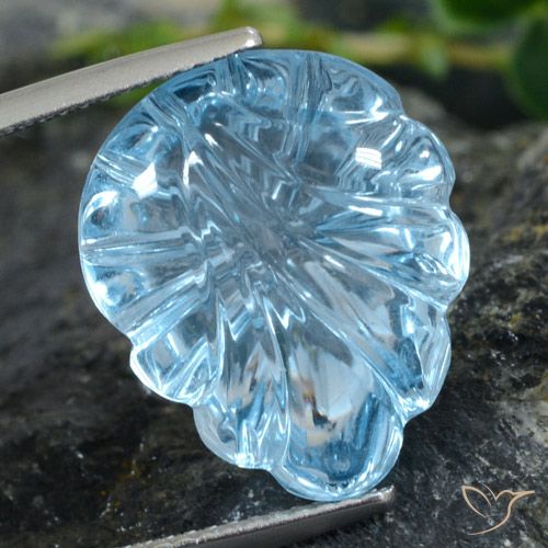 15.42ct Natürlicher Swiss Blue Topas, Blumen-Schliff, Transparent