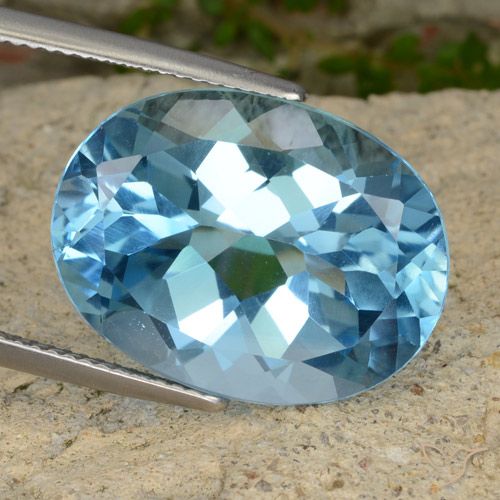 21.34ct Natürlicher Swiss Blue Topas, Oval, VVS