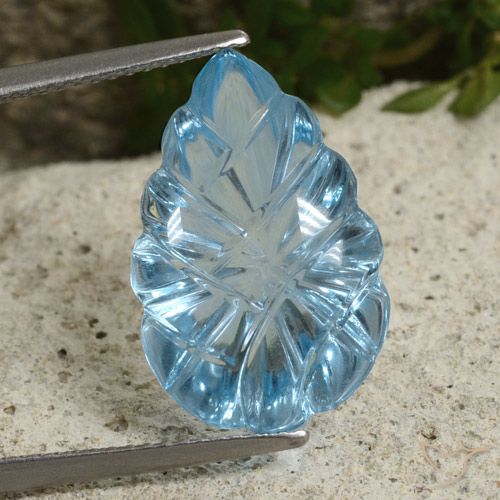 11.31ct Natürlicher Himmerlblau Topas, Blumen-Schliff, Transparent