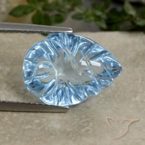 9,17 ctw natürlicher Swiss Blue Topas, Blumen-Schliff, Transparent