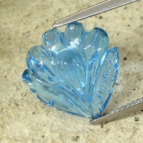 13.37ct Natürlicher Swiss Blue Topas, Blumen-Schliff, Transparent
