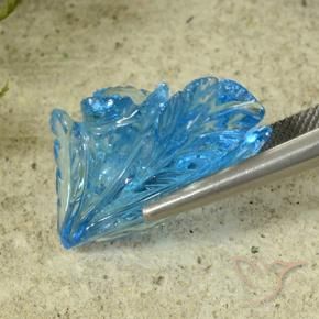 9,17 ctw natürlicher Swiss Blue Topas, Blumen-Schliff, Transparent