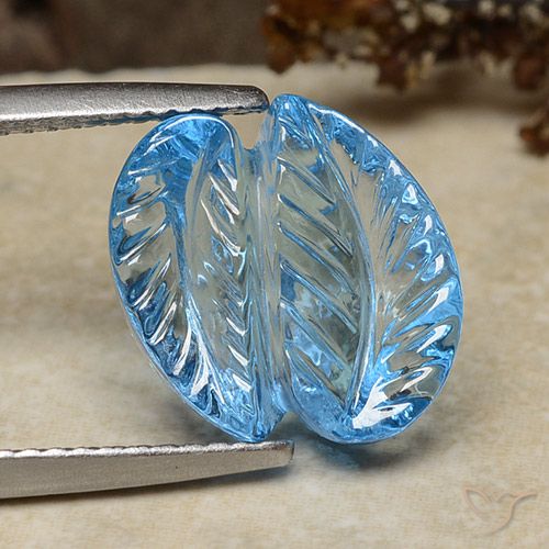 8.24ct Natürlicher Swiss Blue Topas, Blumen-Schliff, Transparent
