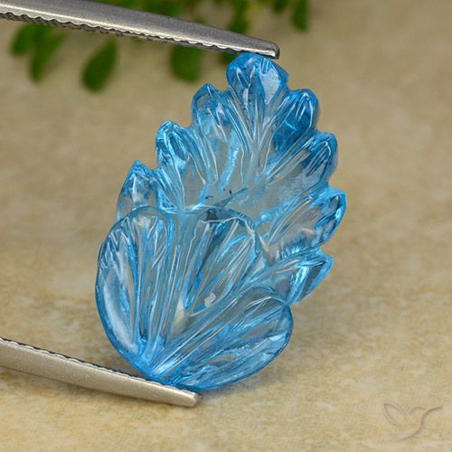 15.58ct Natürlicher Swiss Blue Topas, Blumen-Schliff, Transparent