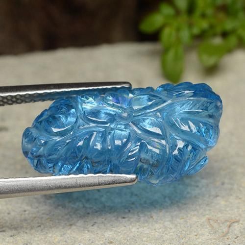 9,17 ctw natürlicher Swiss Blue Topas, Blumen-Schliff, Transparent