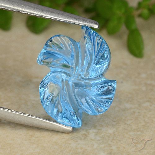 4.11ct Natürlicher Swiss Blue Topas, Blumen-Schliff, Transparent