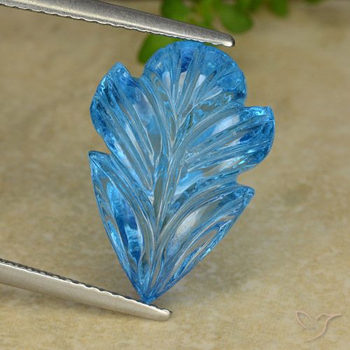10.37ct Natürlicher Swiss Blue Topas, Blumen-Schliff, Transparent