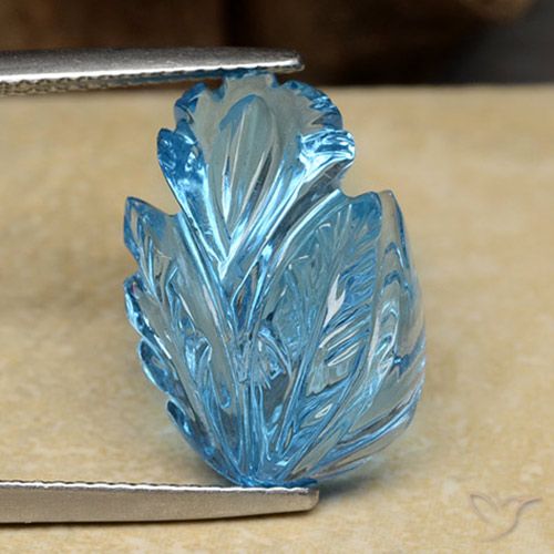 13.62ct Natürlicher Swiss Blue Topas, Blumen-Schliff, Transparent