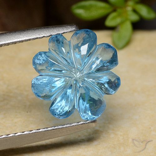 4.08ct Natürlicher Swiss Blue Topas, Blumen-Schliff, Transparent