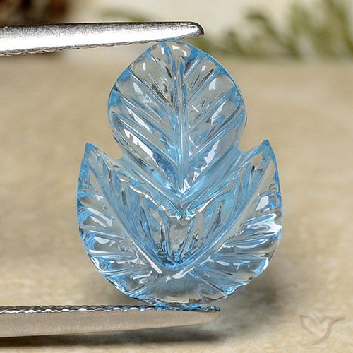 4.68ct Natürlicher Swiss Blue Topas, Blumen-Schliff, Transparent