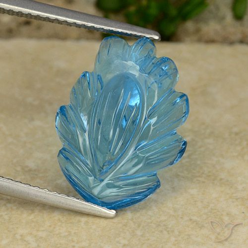 9.91ct Natürlicher Swiss Blue Topas, Blumen-Schliff, Transparent