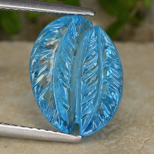 6.69ct Natürlicher Swiss Blue Topas, Blumen-Schliff, Transparent