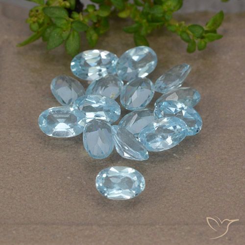 3.89ctw Natürlicher Himmerlblau Topas, Oval, VS