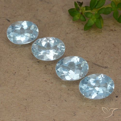 3.64ctw Natürlicher Himmerlblau Topas, Oval, VVS-VS