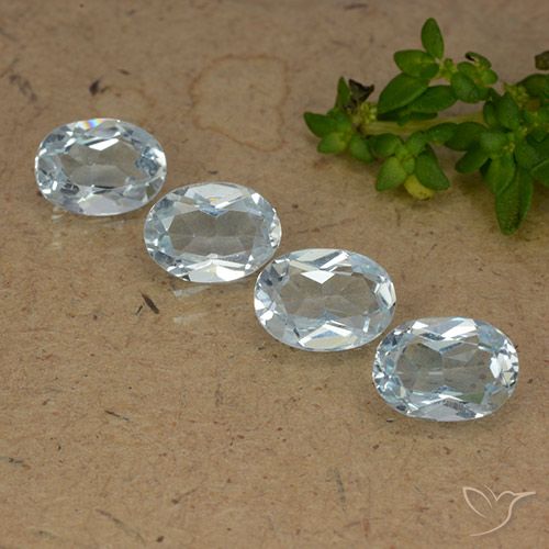 3.55ctw Natürlicher Himmerlblau Topas, Oval, VVS-VS