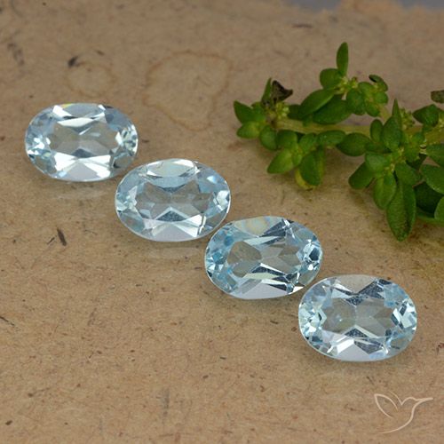 3.73ctw Natürlicher Himmerlblau Topas, Oval, VVS-VS