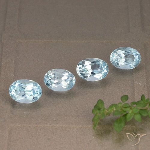 4.22ctw Natürlicher Himmerlblau Topas, Oval, VVS-VS