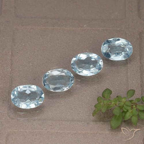 3.69ctw Natürlicher Himmerlblau Topas, Oval, VVS-VS